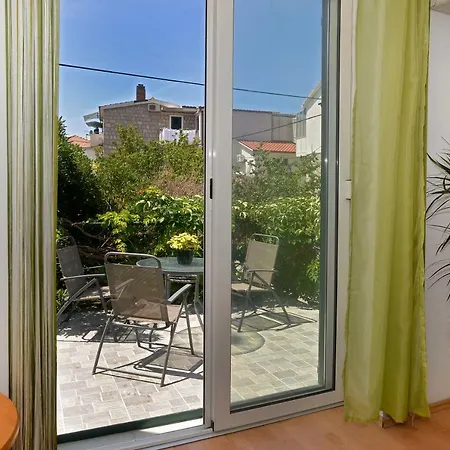 Julija Apartment